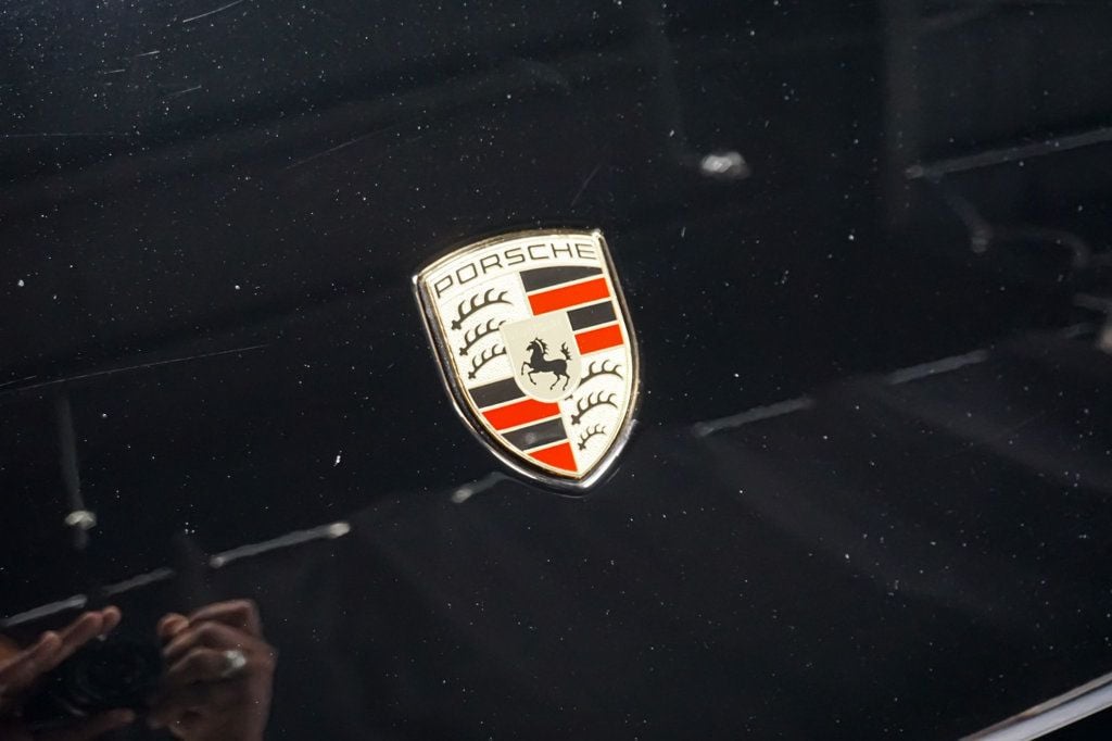 2018 Porsche Macan *GTS AWD* *PSCB* Deviated Stitching* *Sport Exhaust* *High MSRP* - 23019747 - 34