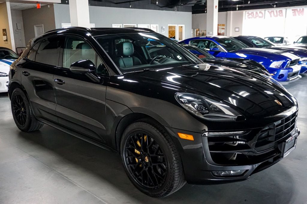 2018 Porsche Macan *GTS AWD* *PSCB* Deviated Stitching* *Sport Exhaust* *High MSRP* - 23019747 - 3