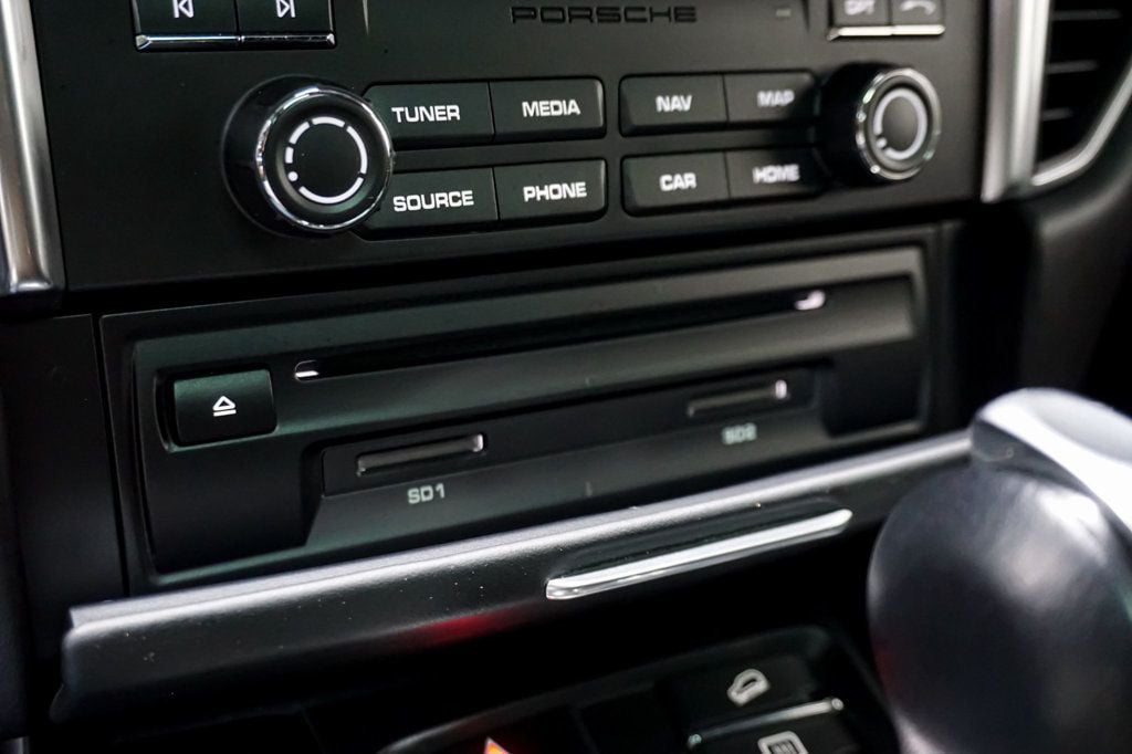 2018 Porsche Macan *GTS AWD* *PSCB* Deviated Stitching* *Sport Exhaust* *High MSRP* - 23019747 - 61