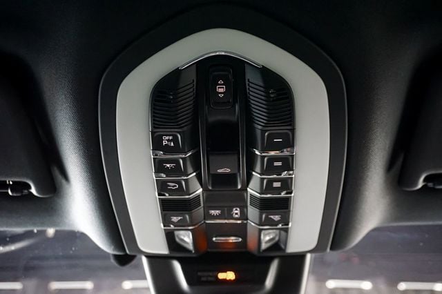 2018 Porsche Macan *GTS AWD* *PSCB* Deviated Stitching* *Sport Exhaust* *High MSRP* - 23019747 - 70