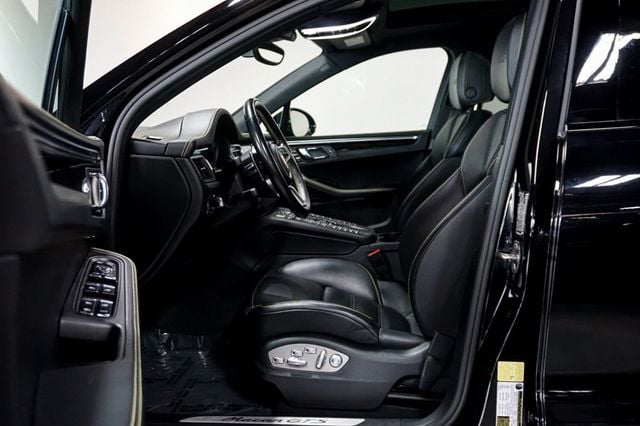 2018 Porsche Macan *GTS AWD* *PSCB* Deviated Stitching* *Sport Exhaust* *High MSRP* - 23019747 - 7