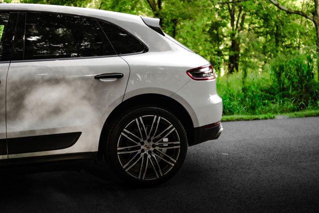 2018 Porsche Macan LocalTrade/MSRP$69710/PremiumPkgPlus/PanoramicSunroof/NAV - 23071302 - 9
