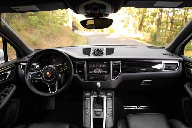 2018 Porsche Macan LocalTrade/MSRP$69710/PremiumPkgPlus/PanoramicSunroof/NAV - 23071302 - 17
