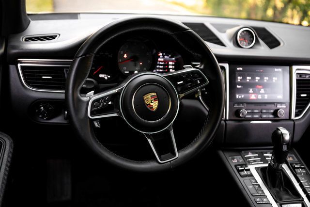 2018 Porsche Macan LocalTrade/MSRP$69710/PremiumPkgPlus/PanoramicSunroof/NAV - 23071302 - 18