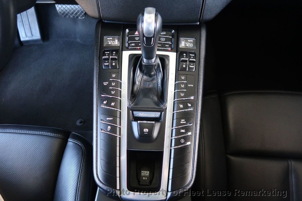 2018 Porsche Macan Macan S - 23097879 - 32