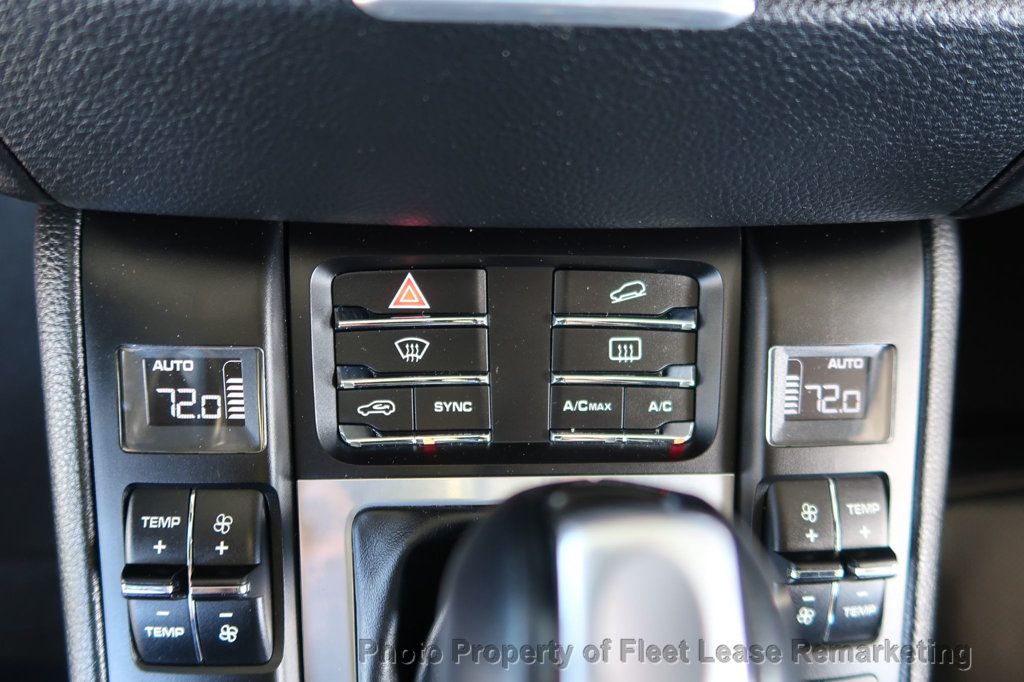 2018 Porsche Macan Macan S - 23097879 - 35