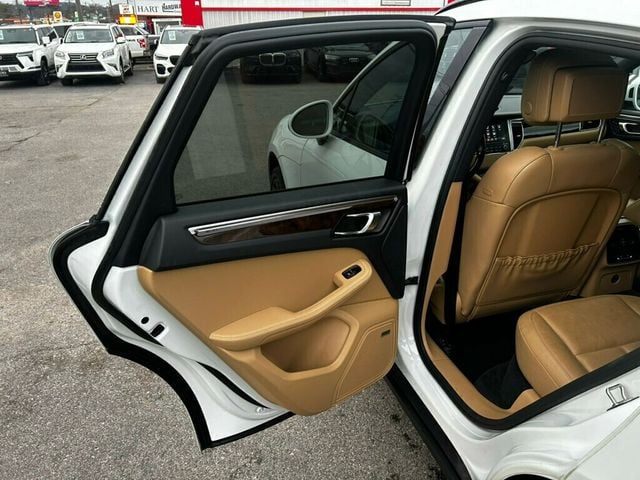 2018 Porsche Macan MSRP$64120/PremiumPkgPlus/Heated&CooledSeats/PanoramicRoof/NAV - 22963426 - 11
