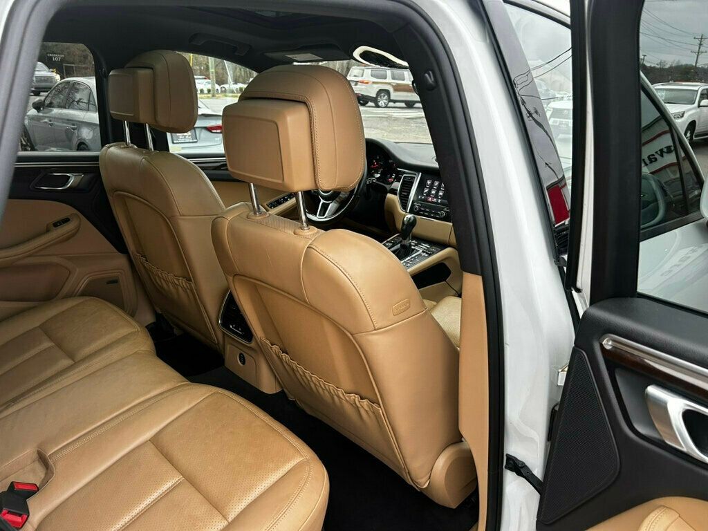 2018 Porsche Macan MSRP$64120/PremiumPkgPlus/Heated&CooledSeats/PanoramicRoof/NAV - 22963426 - 18