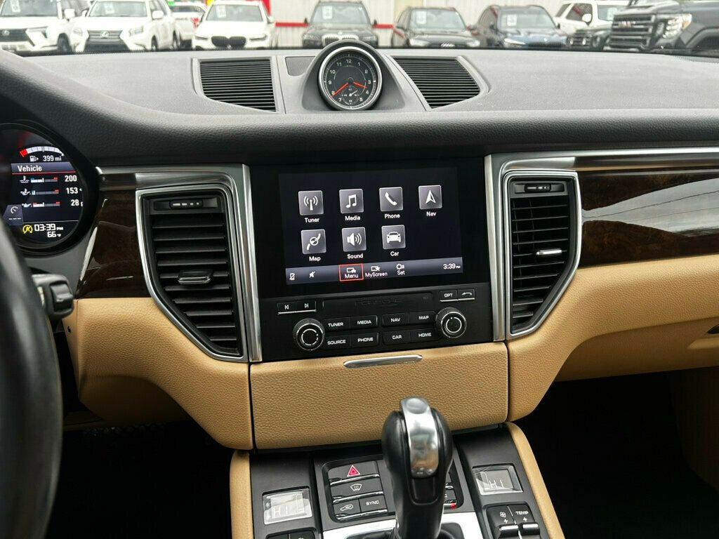 2018 Porsche Macan MSRP$64120/PremiumPkgPlus/Heated&CooledSeats/PanoramicRoof/NAV - 22963426 - 26