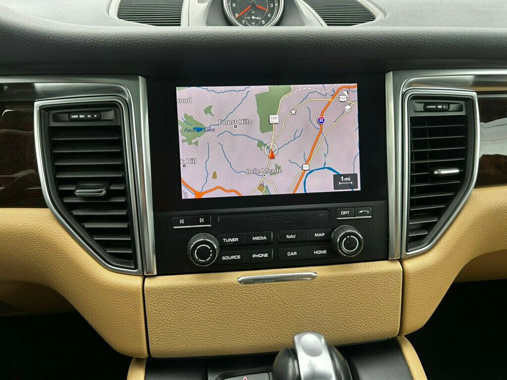 2018 Porsche Macan MSRP$64120/PremiumPkgPlus/Heated&CooledSeats/PanoramicRoof/NAV - 22963426 - 27