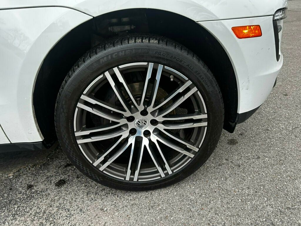 2018 Porsche Macan MSRP$64120/PremiumPkgPlus/Heated&CooledSeats/PanoramicRoof/NAV - 22963426 - 29