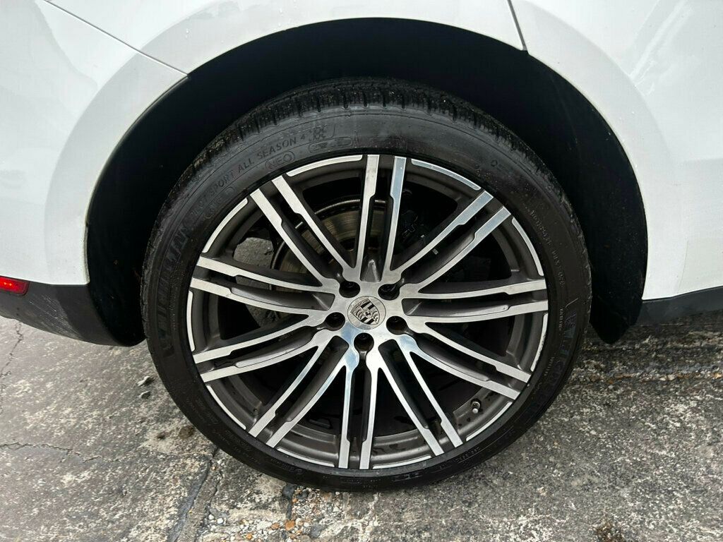 2018 Porsche Macan MSRP$64120/PremiumPkgPlus/Heated&CooledSeats/PanoramicRoof/NAV - 22963426 - 30