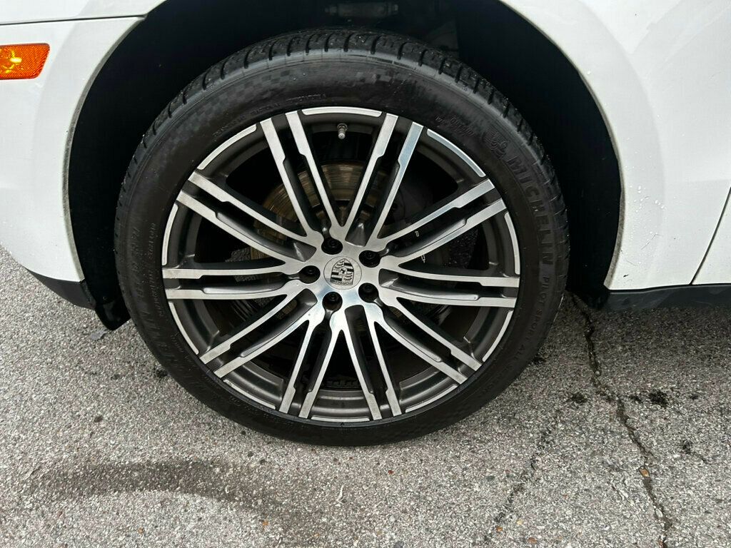 2018 Porsche Macan MSRP$64120/PremiumPkgPlus/Heated&CooledSeats/PanoramicRoof/NAV - 22963426 - 32