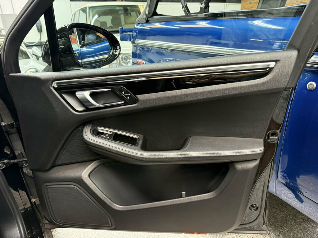 2018 Porsche Macan Park Assist Pkg/Lane Departure Warning/20'' RS Spyder Wheels - 23068863 - 21