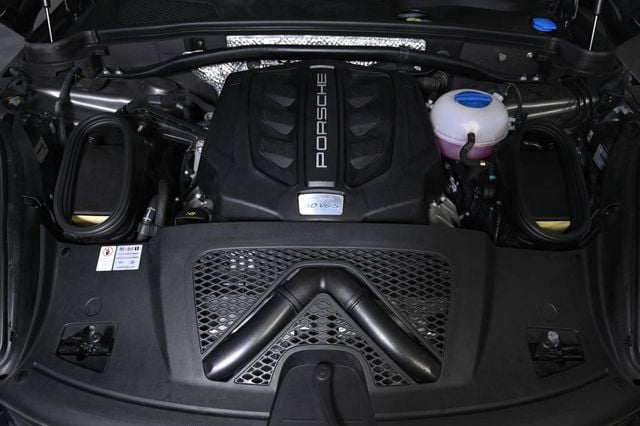 2018 Porsche Macan S - 23010826 - 27