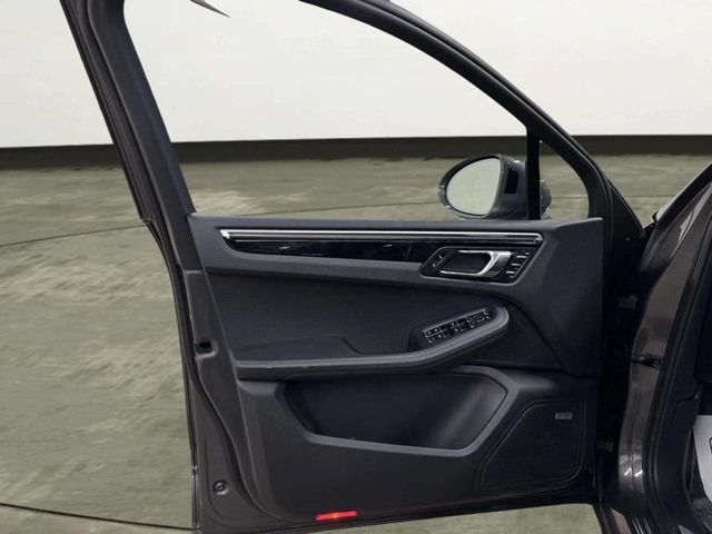 2018 Porsche Macan S - 23012143 - 12