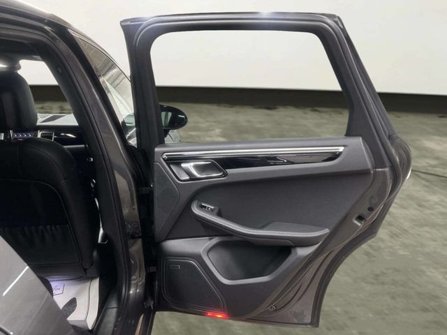 2018 Porsche Macan S - 23012143 - 17