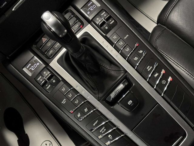 2018 Porsche Macan S - 23012143 - 30