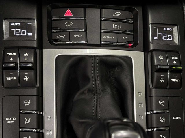 2018 Porsche Macan S - 23012143 - 31