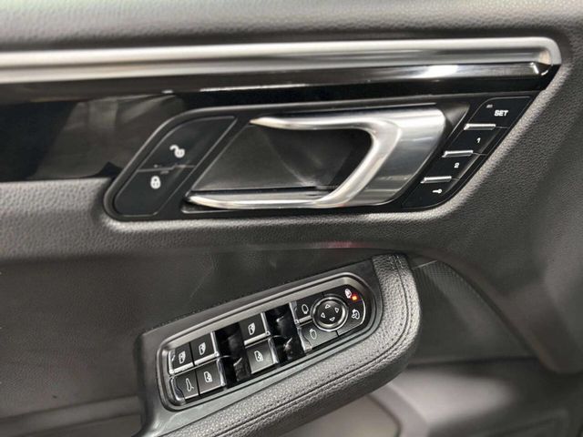 2018 Porsche Macan S - 23012143 - 34