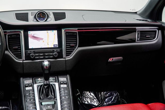2018 Porsche Macan S - 22996880 - 19