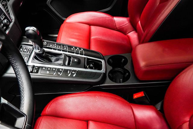 2018 Porsche Macan S - 22996880 - 21