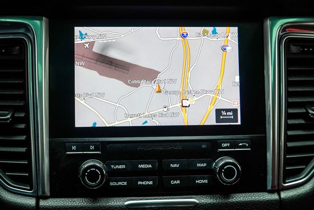 2018 Porsche Macan S - 22996880 - 25