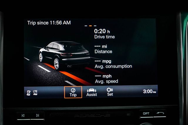 2018 Porsche Macan S - 22996880 - 29