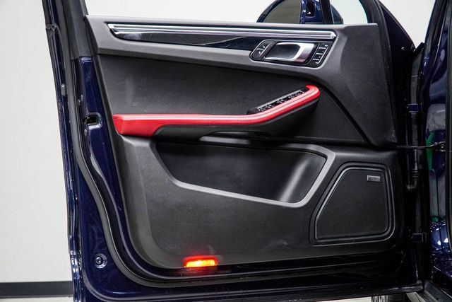 2018 Porsche Macan S - 22996880 - 38