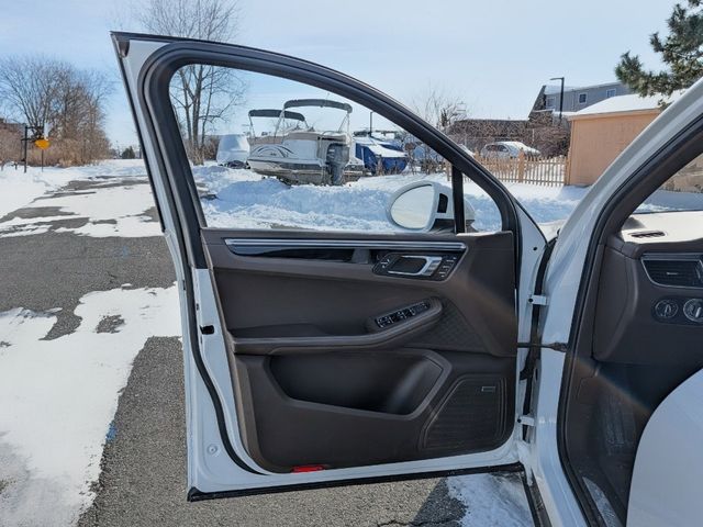 2018 Porsche Macan S - 23019481 - 10