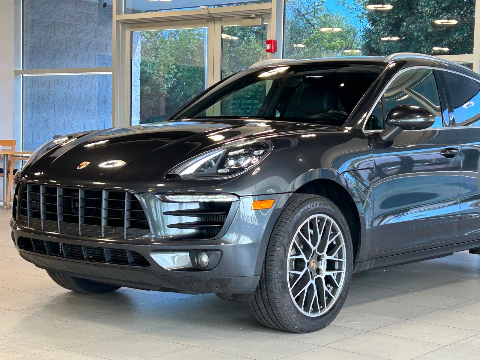 2018 Porsche Macan S photo 3