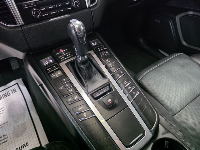 2018 Porsche Macan S - 23052594 - 34