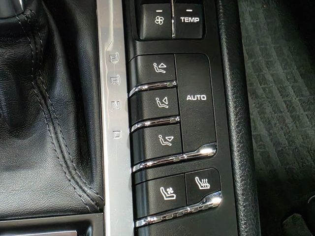 2018 Porsche Macan S - 23052594 - 40