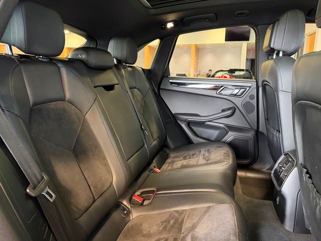 2018 Porsche Macan Sport Edition - 23012055 - 19