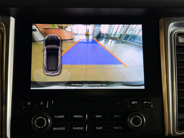 2018 Porsche Macan Sport Edition - 23012055 - 27