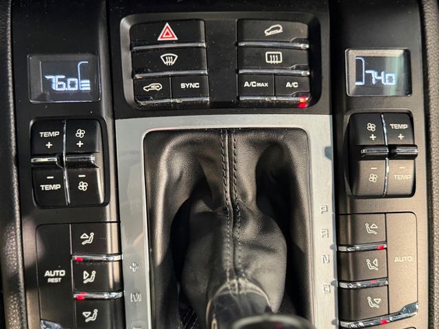 2018 Porsche Macan Sport Edition - 23012055 - 29