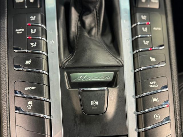 2018 Porsche Macan Sport Edition - 23012055 - 30