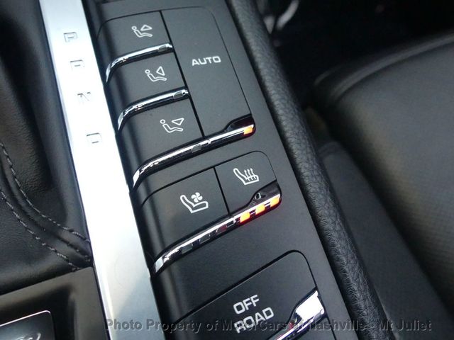 2018 Porsche Macan Sport Edition - 23088251 - 38