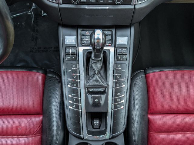 2018 Porsche Macan Turbo - 22992134 - 21