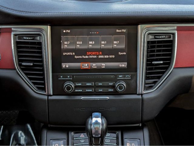 2018 Porsche Macan Turbo - 22992134 - 22