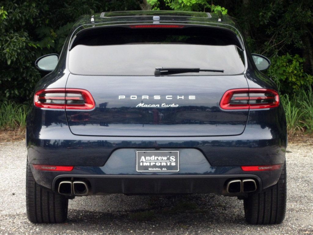 2018 Porsche Macan Turbo photo 3
