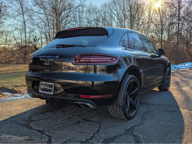 2018 Porsche Macan Turbo w/Performance Pkg - 22992134 - 7