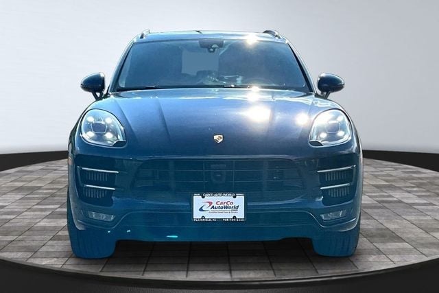 2018 Porsche Macan Turbo w/Performance Pkg - 23004045 - 1