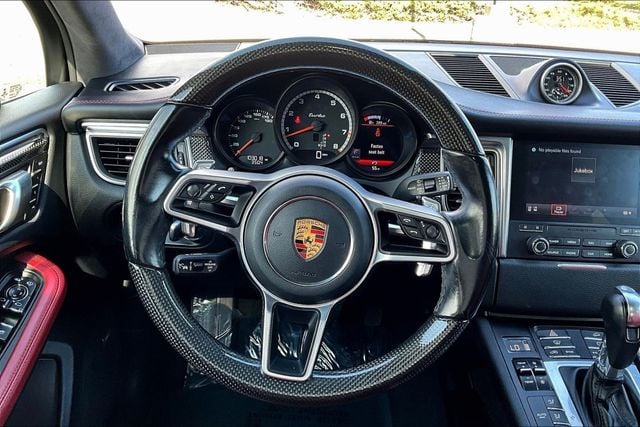 2018 Porsche Macan Turbo w/Performance Pkg - 23004045 - 19