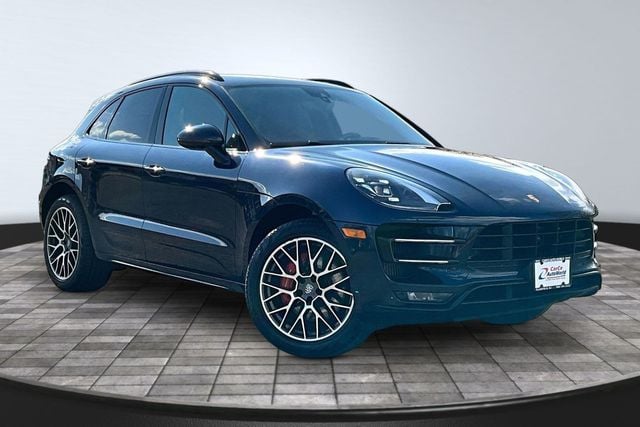 2018 Porsche Macan Turbo w/Performance Pkg - 23004045 - 2