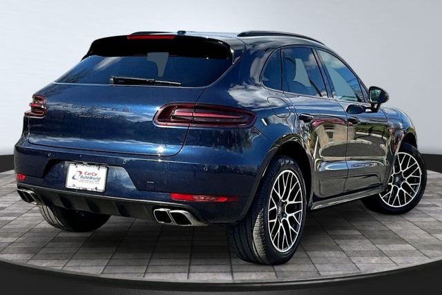 2018 Porsche Macan Turbo w/Performance Pkg - 23004045 - 4