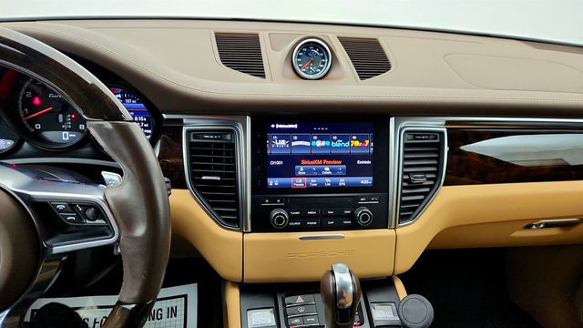 2018 Porsche Macan Turbo w/ Premium Pkg+, Two-Tone Leather Seats, Connect+ & ACC - 23010383 - 17