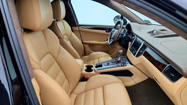 2018 Porsche Macan Turbo w/ Premium Pkg+, Two-Tone Leather Seats, Connect+ & ACC - 23010383 - 24