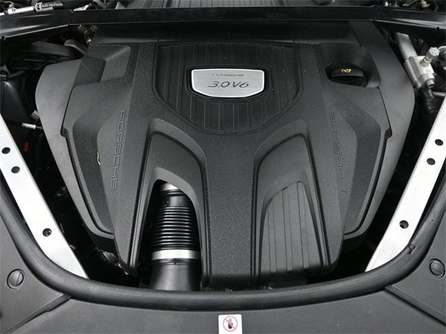 2018 Porsche Panamera   - 22885376 - 17