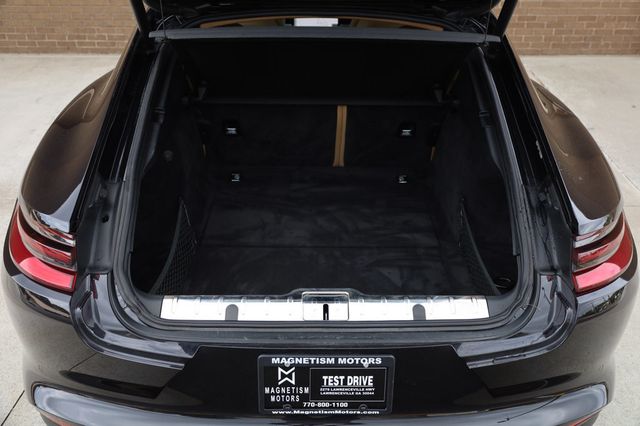 2018 Porsche Panamera  - 23002197 - 11